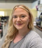 mitarbeiter-selina-bollacke